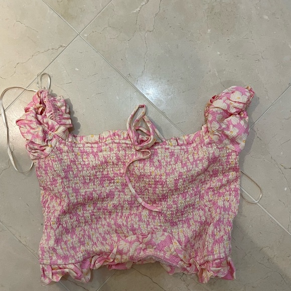 Zara Tops Zara Pink Floral Stretchy Crop Top Poshmark